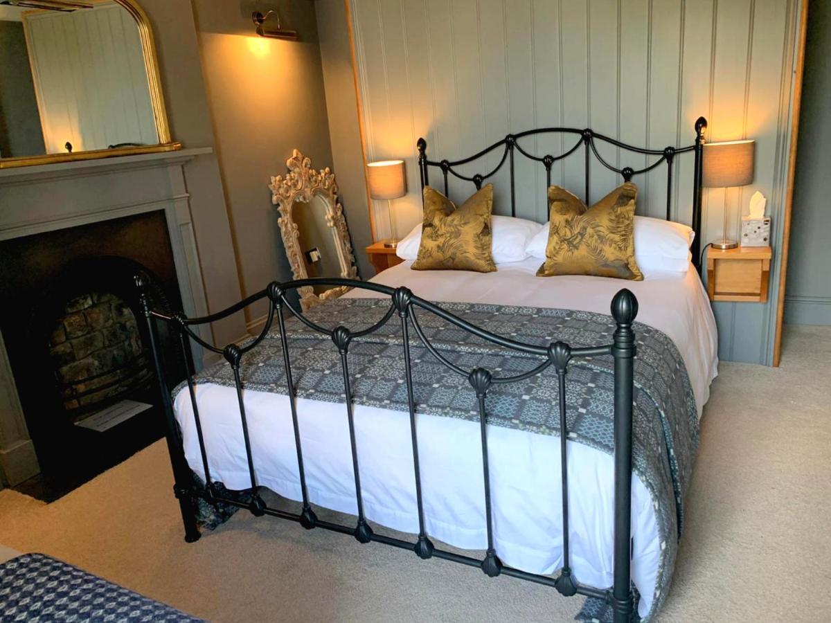 Bed and Breakfast Dylan Thomas Sea View Логарн Екстер'єр фото