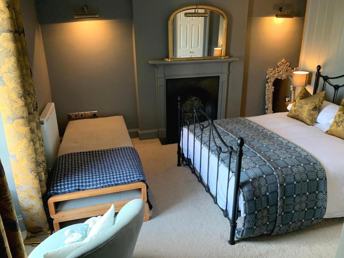 Bed and Breakfast Dylan Thomas Sea View Логарн Екстер'єр фото