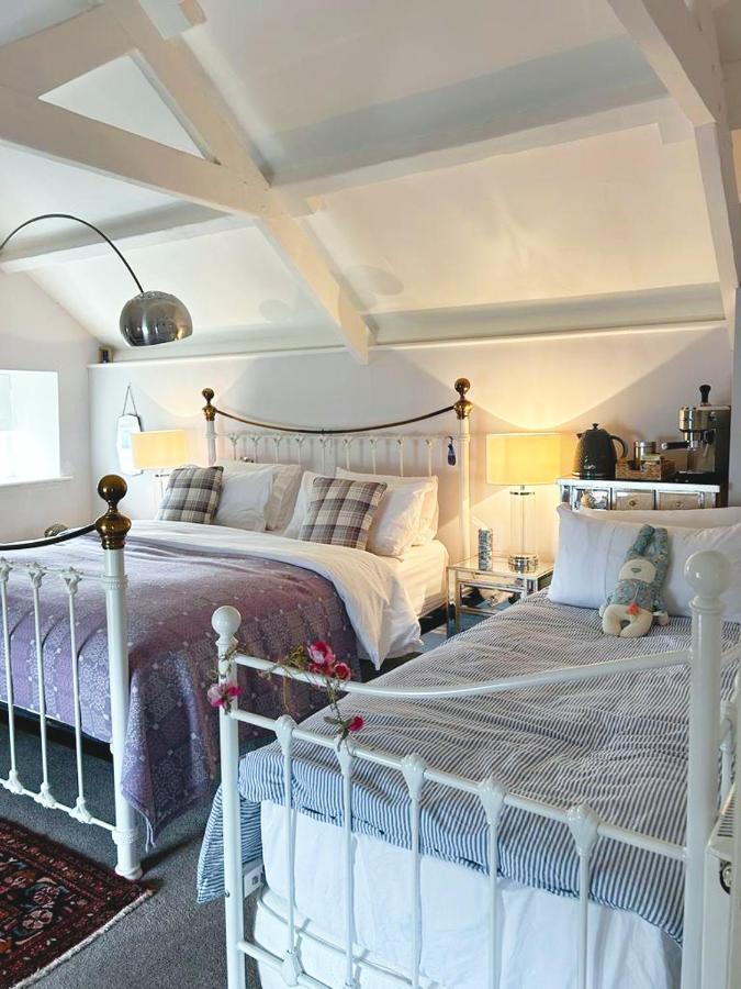 Bed and Breakfast Dylan Thomas Sea View Логарн Екстер'єр фото