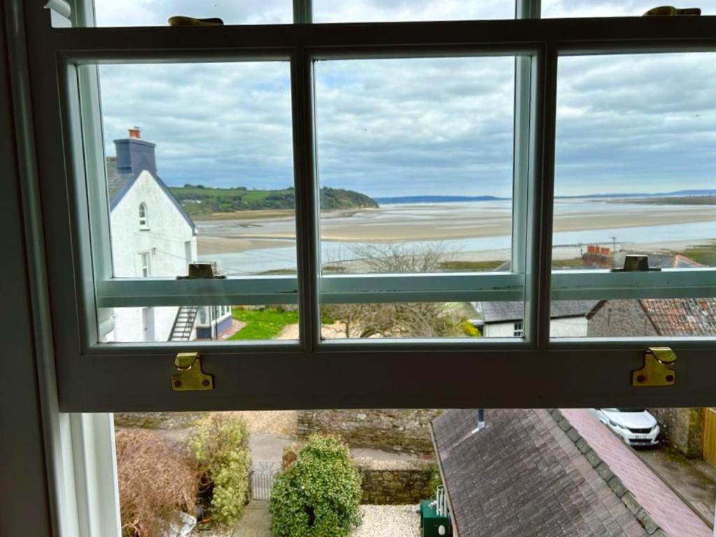 Bed and Breakfast Dylan Thomas Sea View Логарн Екстер'єр фото